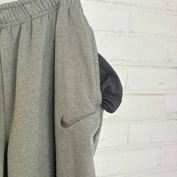 Nike Therma-Fit Light Grey Inner Drawstring Sweatpants Pockets SZ XL Athleisure - Image 5