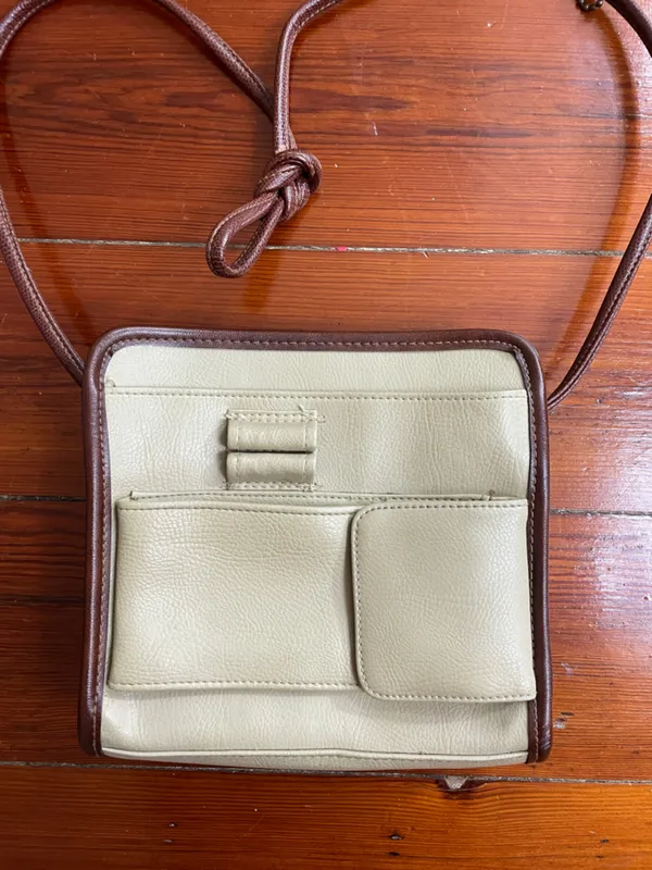 Vintage Liz Claiborne Classic Two-Tone Crossbody Bag Wallet Combo Preppy Y2K 💛🎀 - Image 6