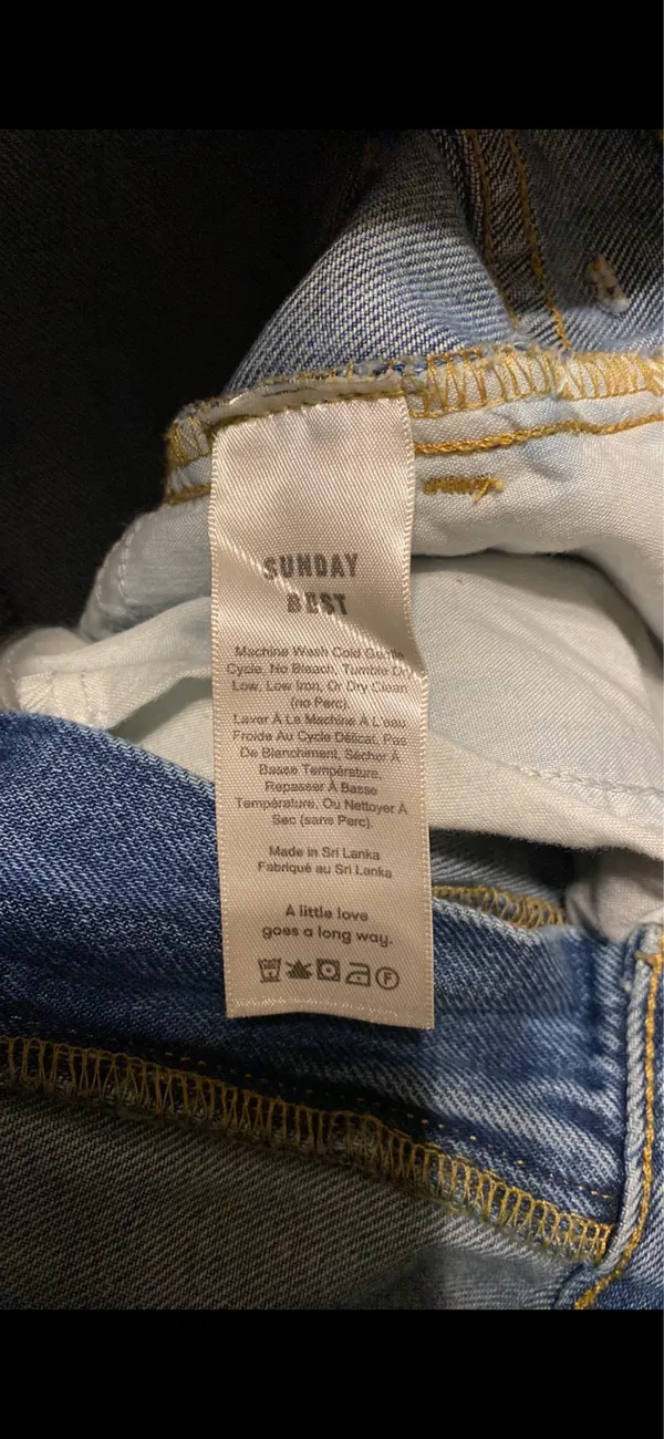 Aritzia Sunday best mom Jean light wash - Image 3
