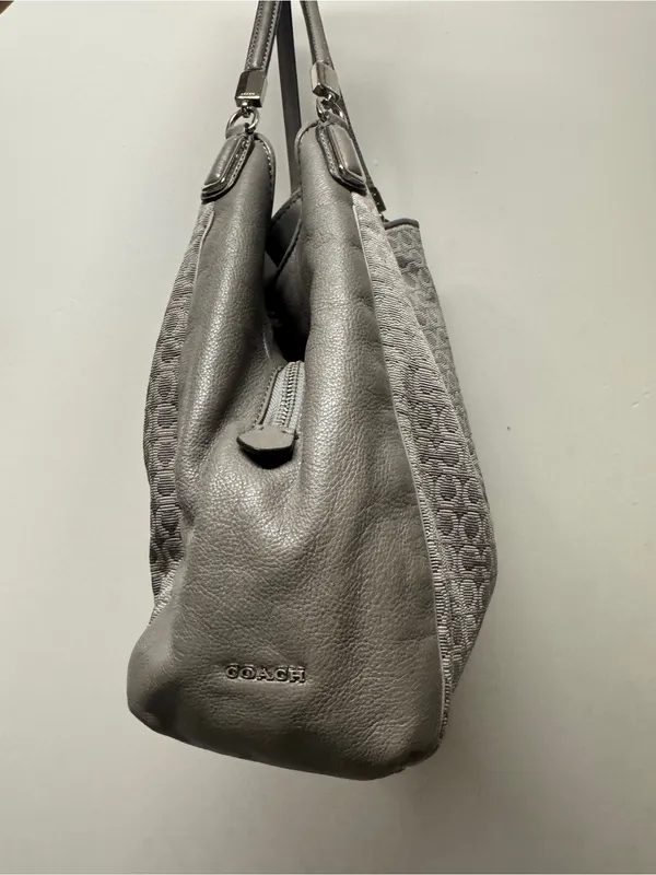 Coach Signature Jacquard Gray Hobo Bag with hangtags - Image 3
