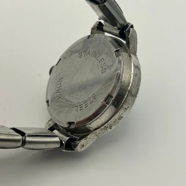NASCAR Collectible Watch Silver-tone Women’s Watch Working New Battery - Image 7