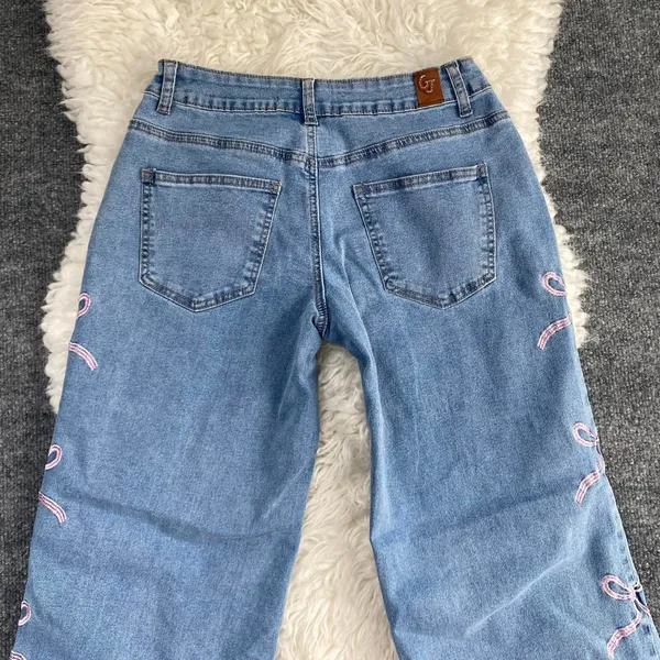 Gogo Jeans Denim Blue Wide Leg Jeans Mid Rise Pink Bow Embroidered Coquette Boho - Image 6
