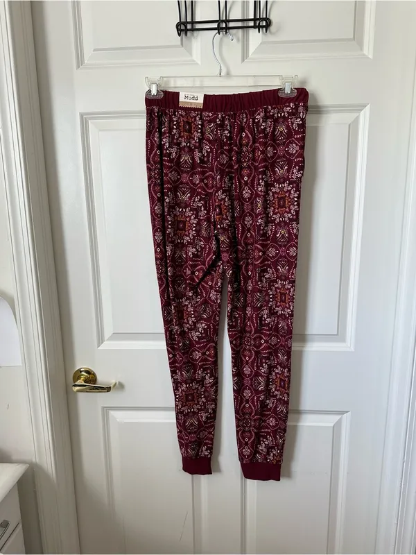 Mudd Burgundy Paisley Print Juniors Sueded Jersey Joggers Size M - Image 2