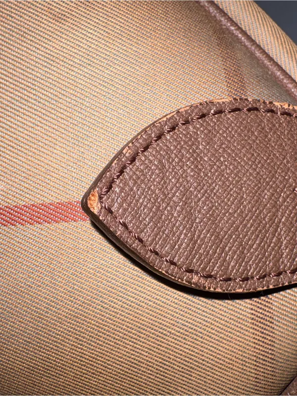 Burberry Beige and Brown Check Canvas‎ Tote with Leather Trim - Image 4