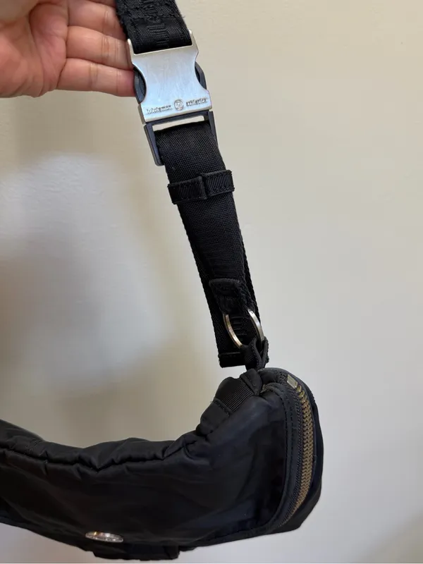 Lululemon Good Fortune Crossbody Shoulder Fanny Bag Black - Image 10
