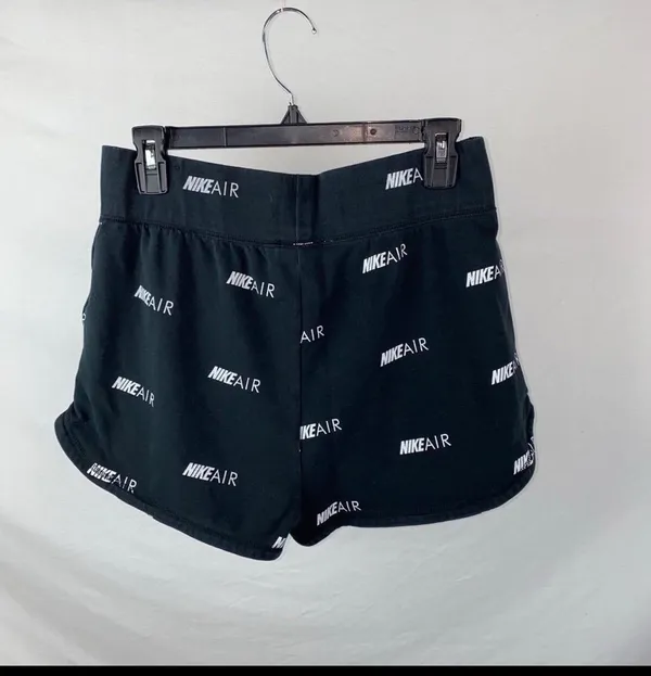 Nike shorts - Image 7