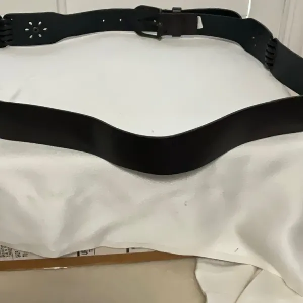 BELT - Image 3