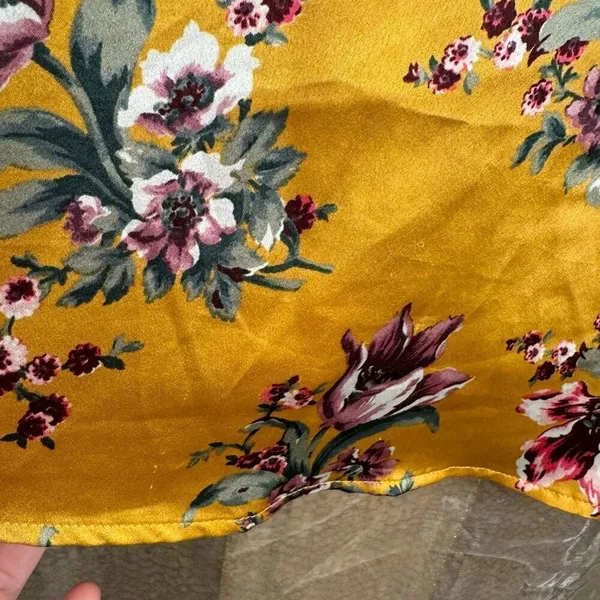 Abercrombie & Fitch Marigold Golden Floral Silky‎ Lace Camisole Top Med - Image 4