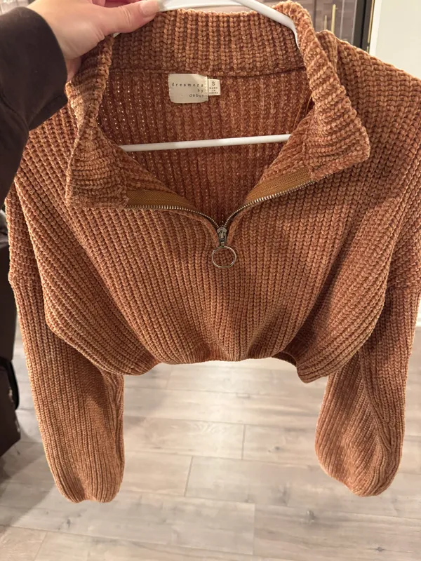Dreamers Super Cropped Soft Sweater - Image 2