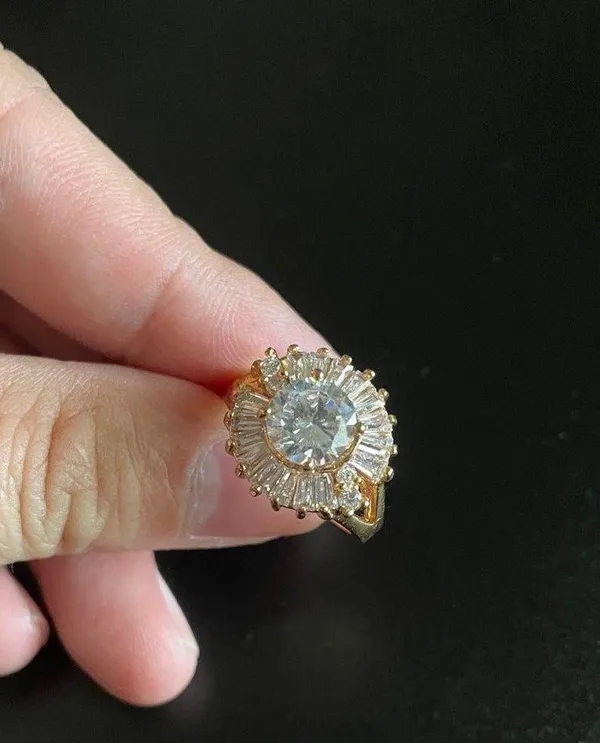 18k gold plated white crystal statement ring size 8 - Image 8