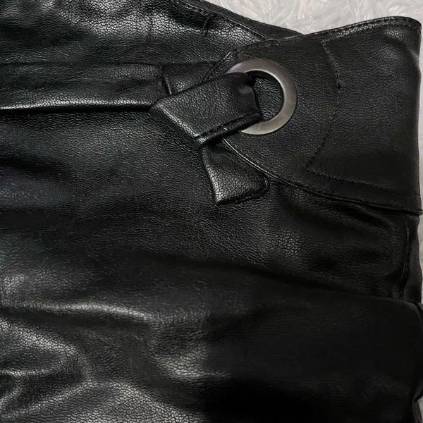 Bare traps black slouchy knee high boots size 7.5 - Image 3