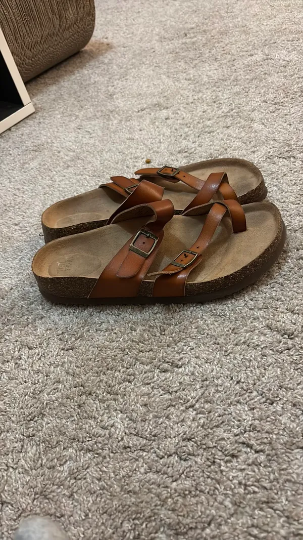 Time And Tru Sandals - Image 3