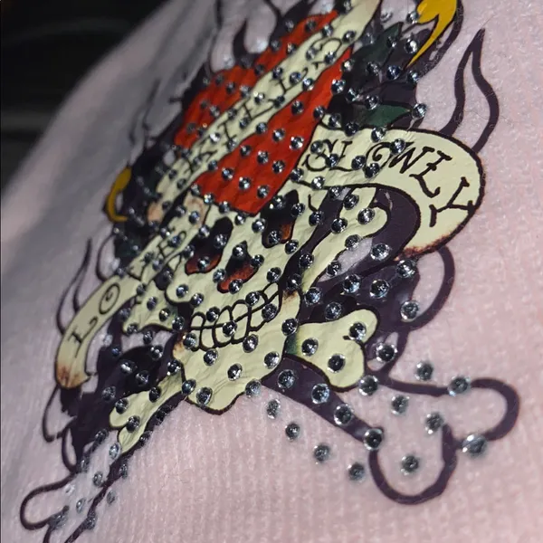 Ed Hardy Beanie embroidered and rhinestones in Blush Pink - Image 4
