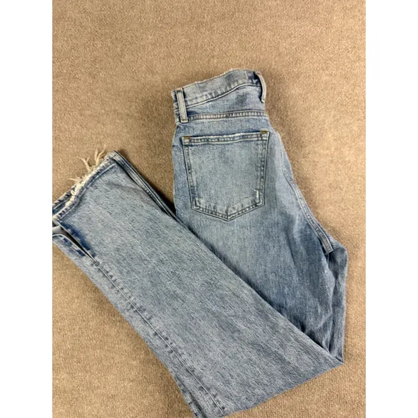 Abercrombie& Fitch Ultra High Rise 90s Straight Jeans Light Wash 30/10 Side Slit - Image 2