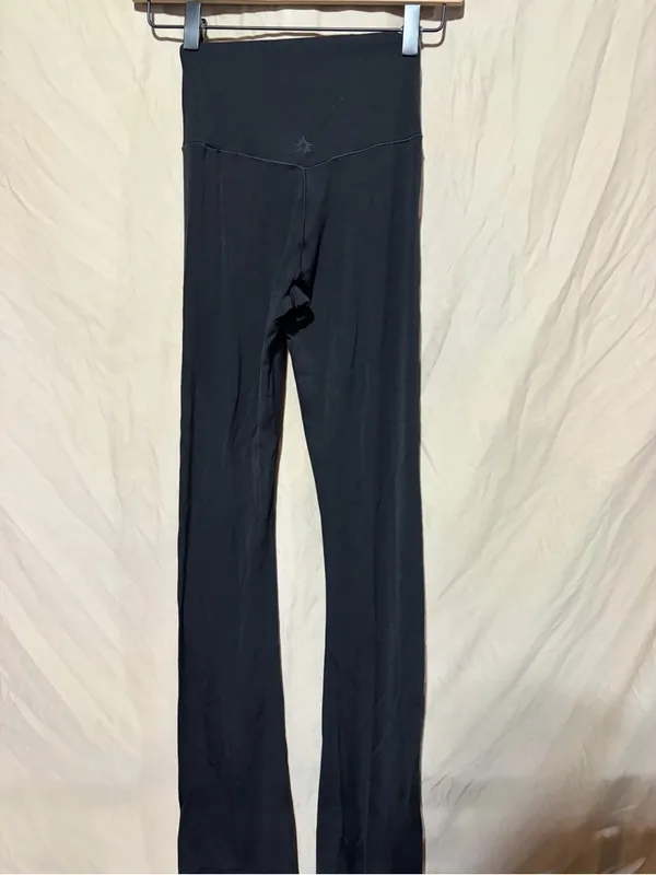 Aerie flare leggings - Image 3