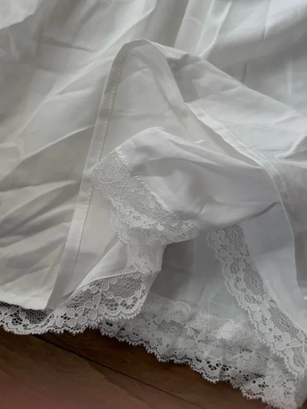 White Lace - Image 2