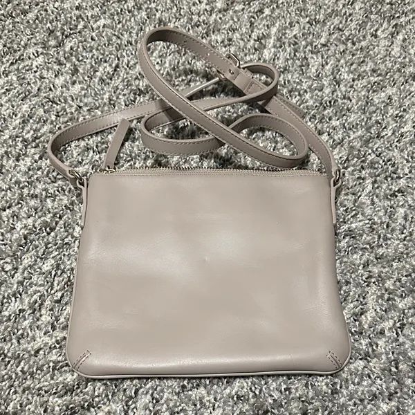 Kate Spade Taupe Leather Crossbody Bag with Bow - Image 4