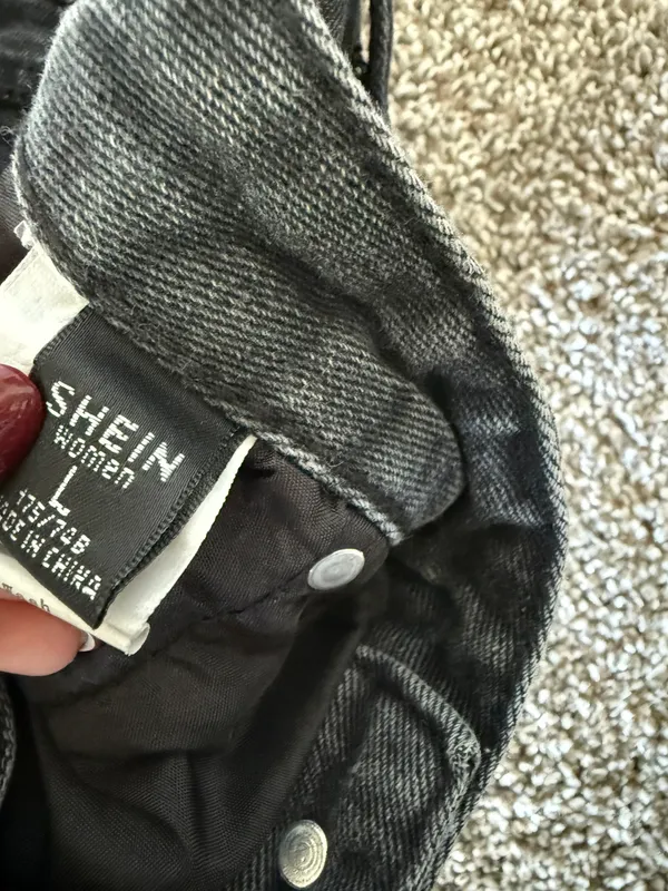 SheIn Black Ripped Jeans - Image 5