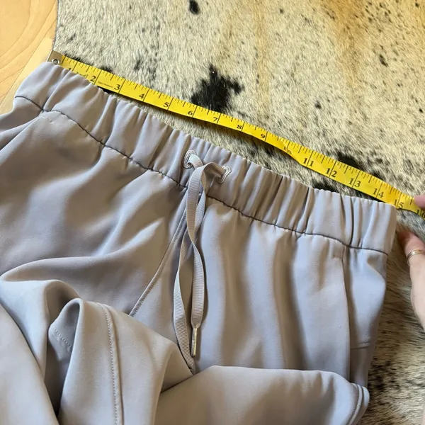 LULULEMON On The Fly‎ Jogger In Silverscreen Size 6 - Image 6