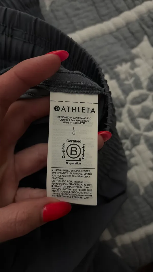 Athleta high-rise weekender shorts  - Image 5