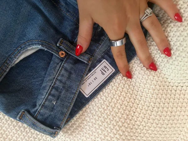 Gap Jeans - Image 2