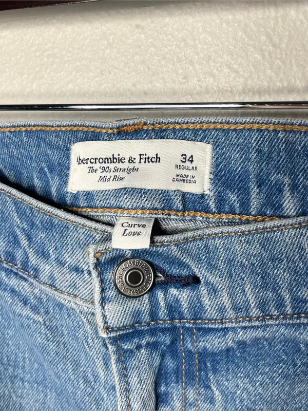 NEW Abercrombie & Fitch Curve Love 90s Straight Mid Rise Cuff Hem Jeans - Image 8