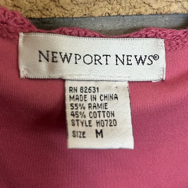 Vintage Newport News Pink Crochet Dress Festival Beach Size Medium - Image 2