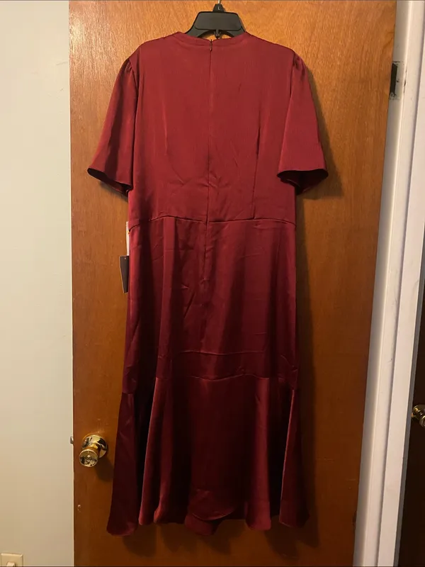 London Times Burgundy Satin Size 16 Midi Dress with Neck Jewels - Image 4