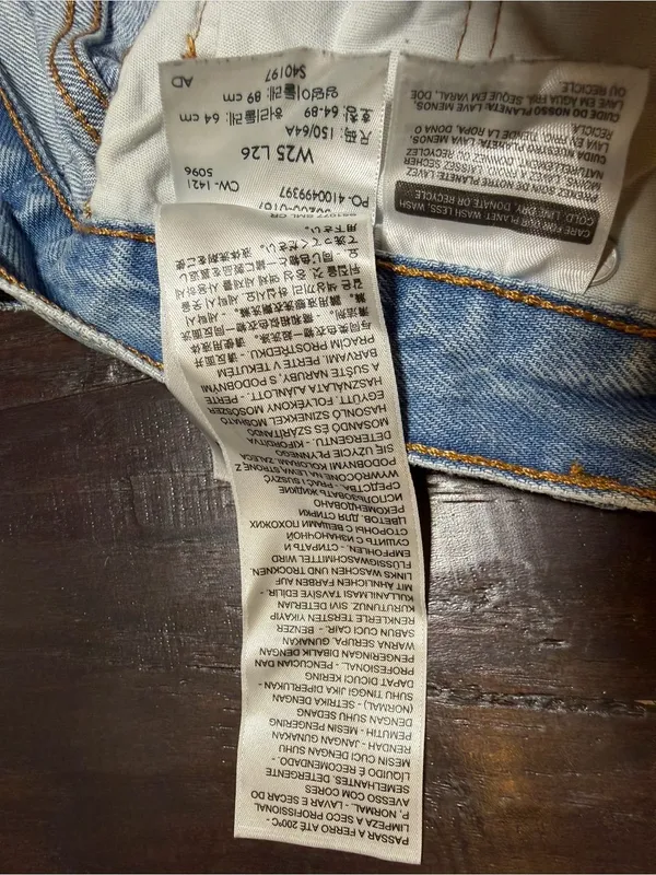Levi’s 501 Straight Leg Distressed Light Wash Jeans High Rise Button Fly W25 L26 - Image 9