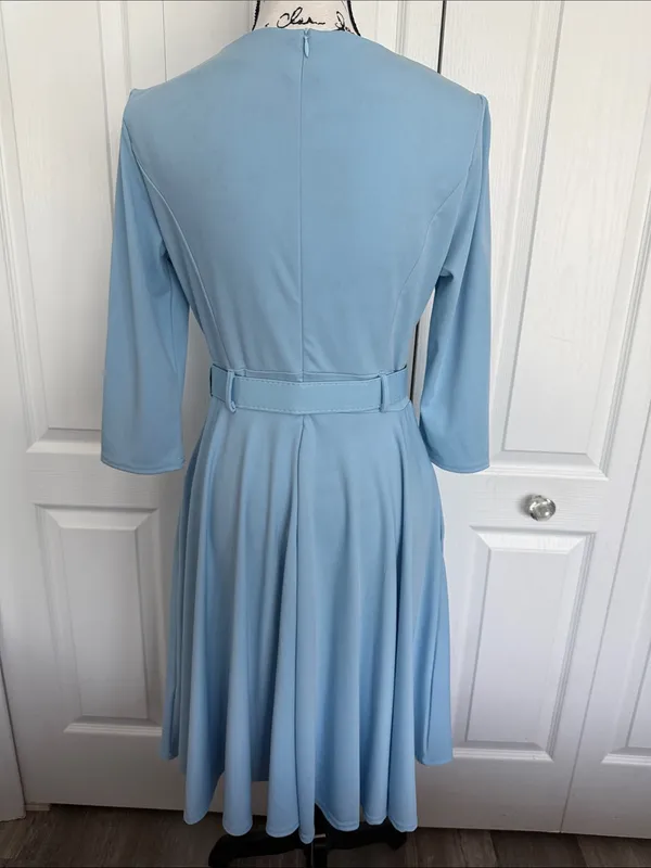 ChicMe Light Blue Belted Midi Dress with Front Zip Detail - Image 8