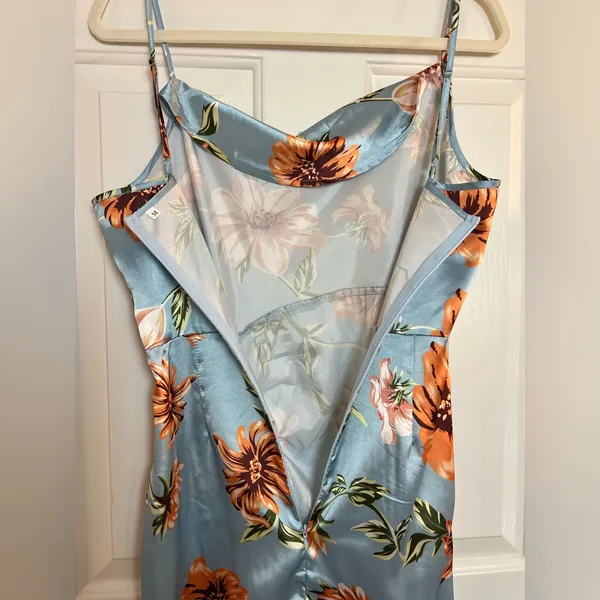 Women Floral Blue Midi dress Size‎ Medium - Image 7