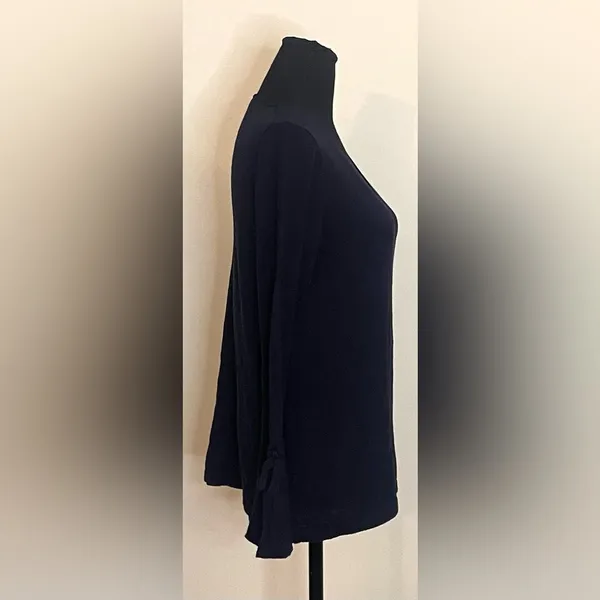 Loft - Navy blue long sleeve women’s sweater top Size M - Image 2
