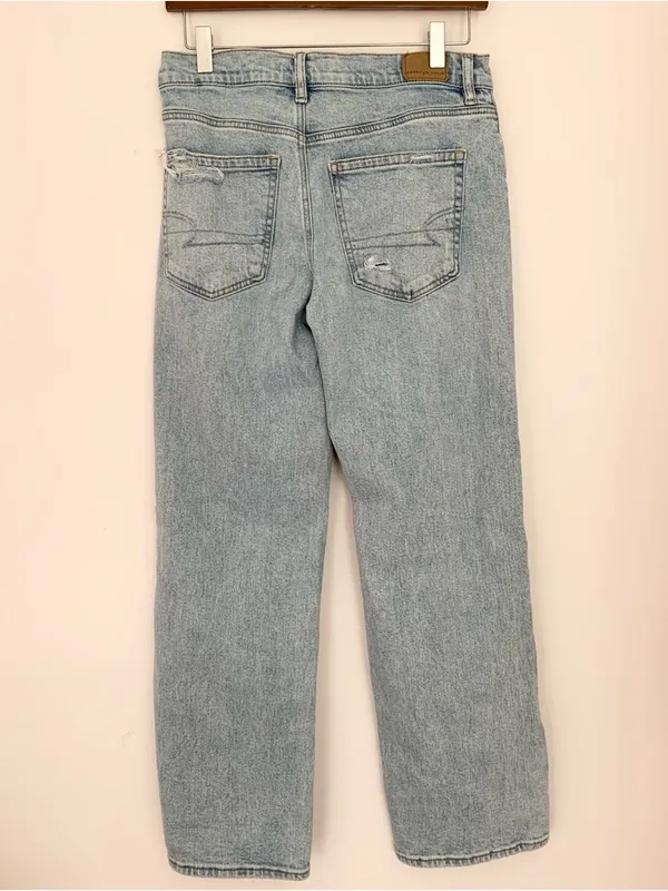 American Eagle Ripped Straight Leg Jeans - Image 4