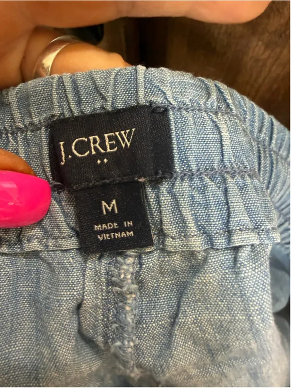 Women's J.Crew Blue Denim Pull-On Shorts Size M - Image 4