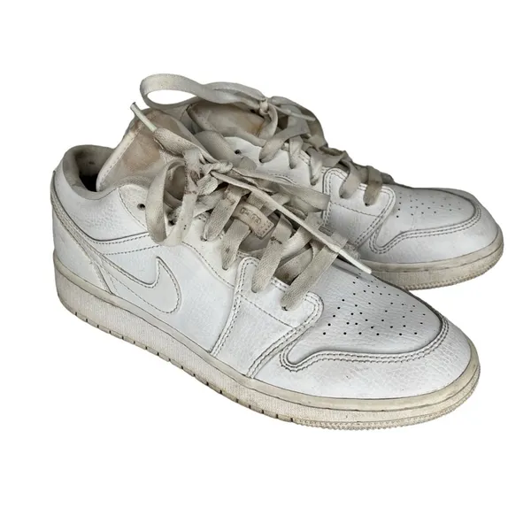 Nike Air Jordan Athletic‎ Shoes - Image 3