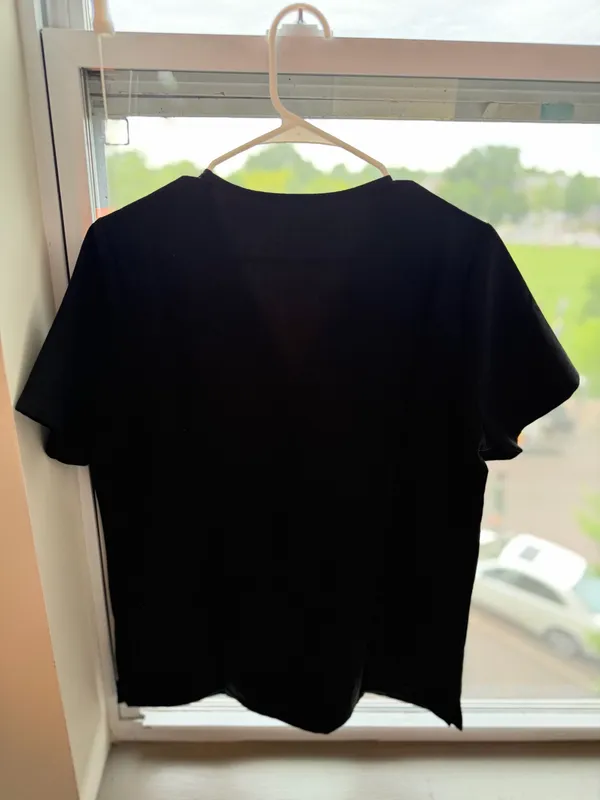 FIGS Scrub 3-Pocket Top Black - Image 3