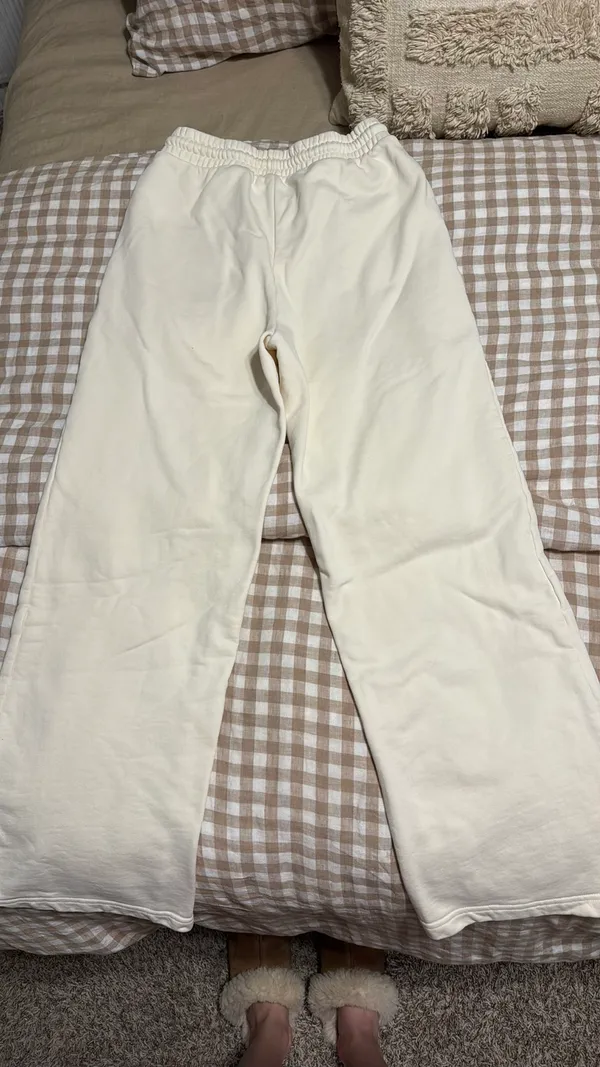 White Fox Boutique x Sarah’s Day Sweatpants - Image 5