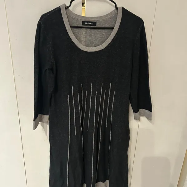 Nine West Black and Gray Tunic Top - Image 5