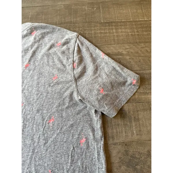 Old Navy Women's Gray Pink Flamingo Soft Wash Short Sleeve Tee‎ Size Large - Image 10
