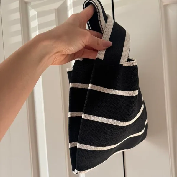 Black white striped tote - Image 3