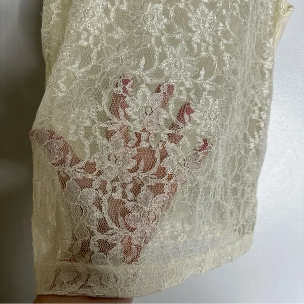 Vintage Gold Label Victoria’s Secret Ivory‎ Sheer Lace Front Tank Top CP - Image 3
