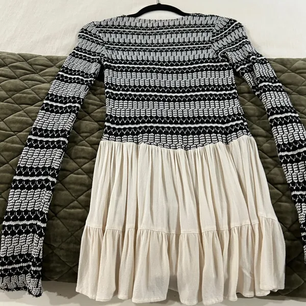 Altar'd State Black and Cream Knit Top - Image 2