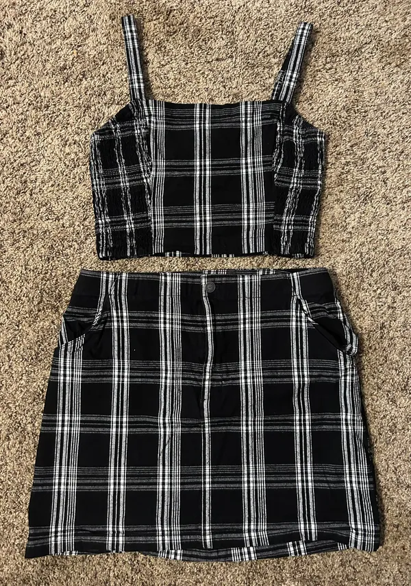 Hollister Tank - Image 3