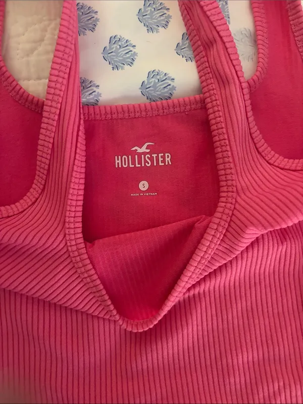 Women’s Ribbed Pink Tank Crop Top - Image 2