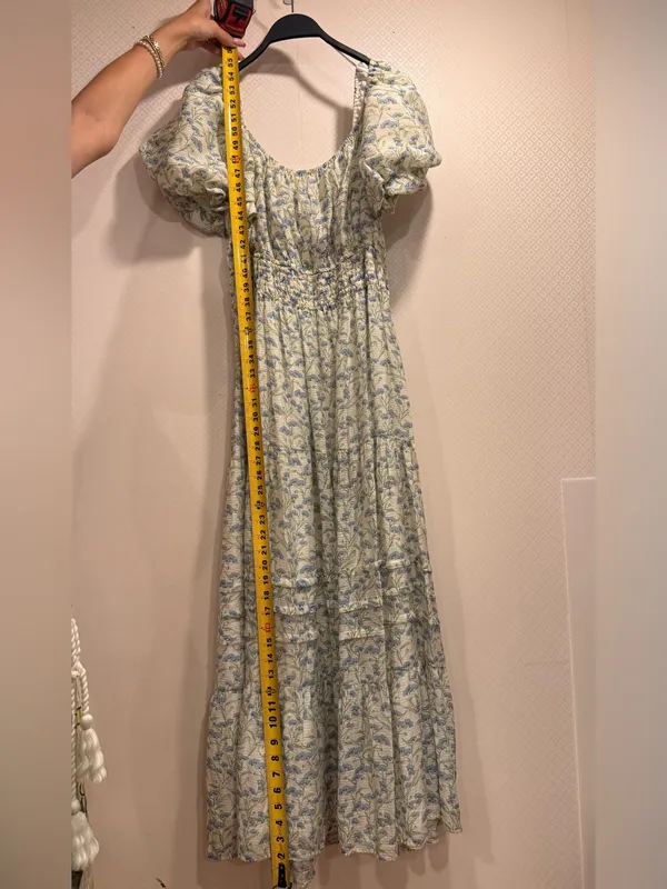 Astr Floral Smocked Maxi Dress in Light Blue and Cream - Image 8