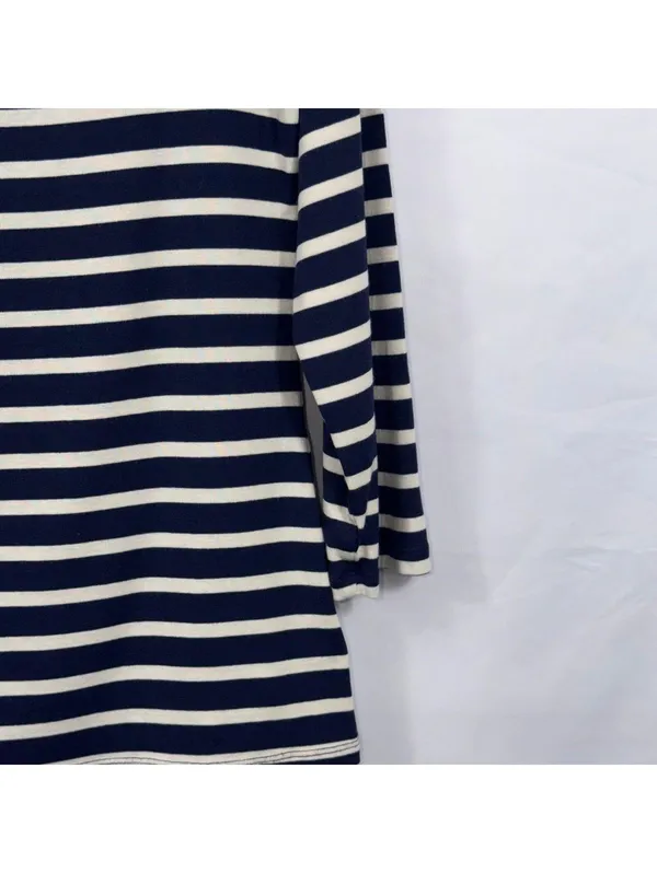 Old Navy Classic Navy & White Striped Boat Neck Top Size Medium - Image 5