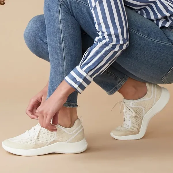 EUC Dansko Sky Sneakers Ivory Size 7 - Image 3
