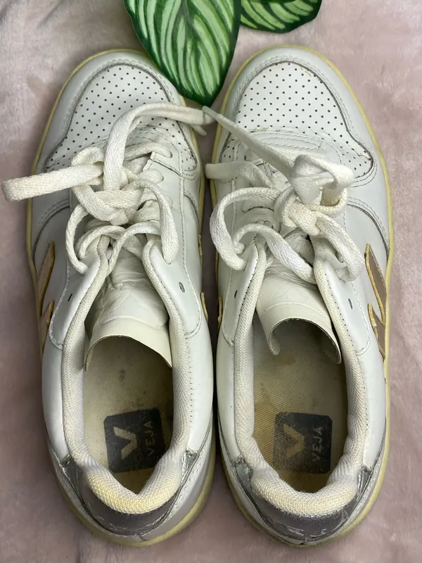 VEJA - Sneakers Shoes Women’s Size 6 - Image 5