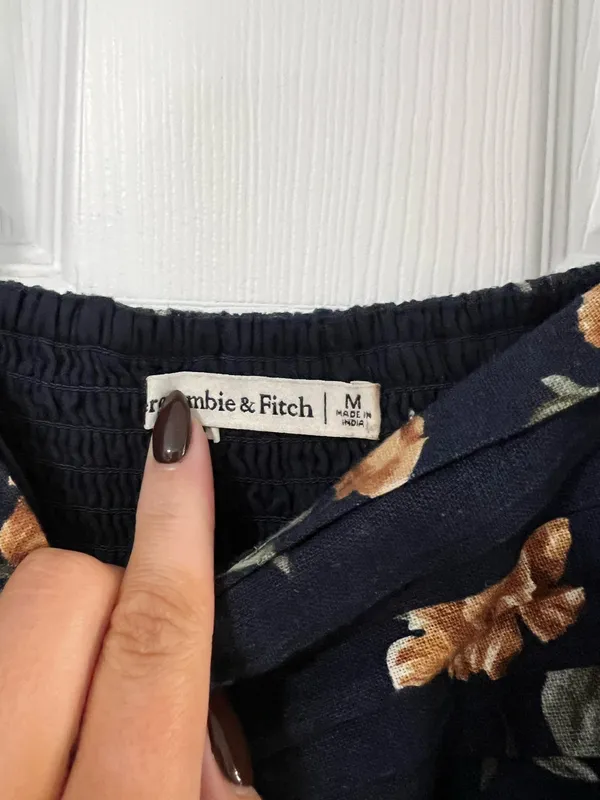 Abercrombie Floral Dress Mini Puff Sleeve - Image 3