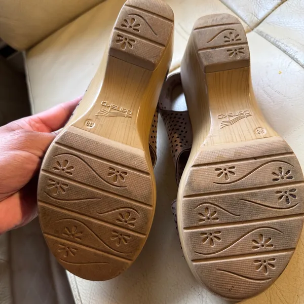 Dansko Tasha Taupe Perforated Leather Slingback Wedge Sandals Clogs‎ Womens 38 - Image 5